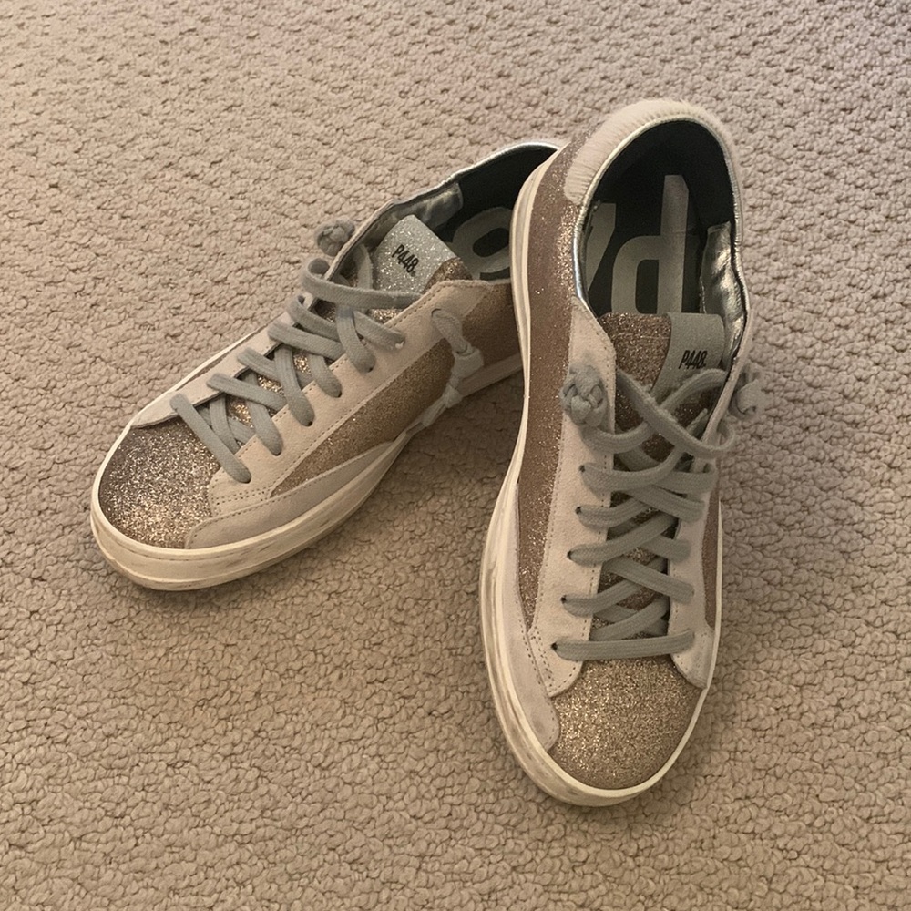 P448 John Glitter Low Top Sneakers Gold.